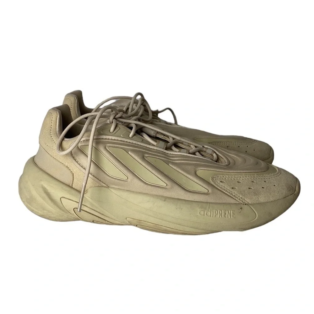 Adidas tan Ozelia sneakers